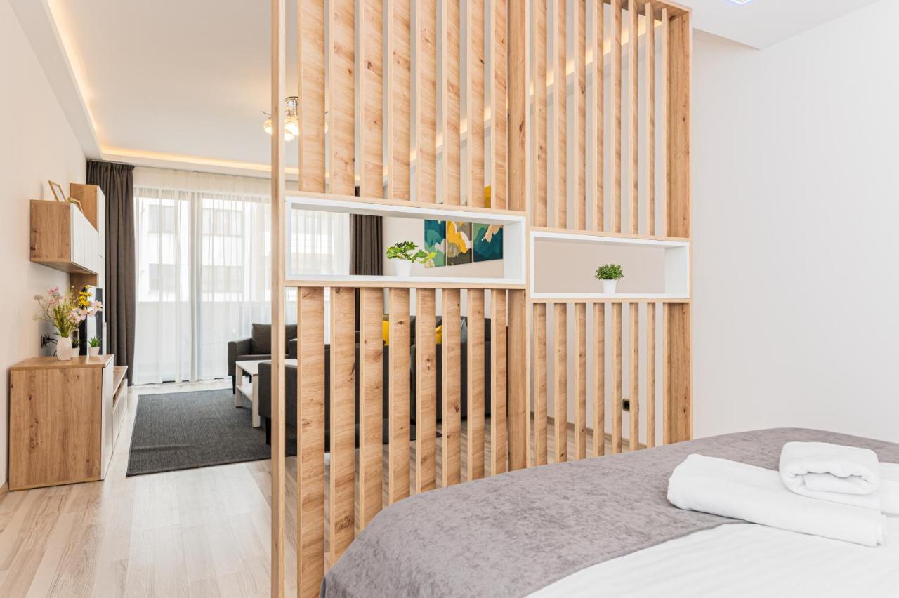 Apartament cu terasă